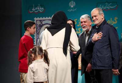 تصاویر | گرامیداشت روز کتاب، کتابخوانی و کتابدار با حضور رئیس جمهور تصاویر | گرامیداشت روز کتاب، کتابخوانی و کتابدار با حضور رئیس جمهور