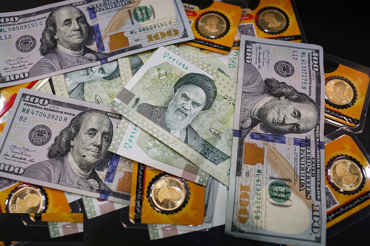 بازار ارز و سکه اتوبوسی شد/ استقبال ارزی ایران از پوتین