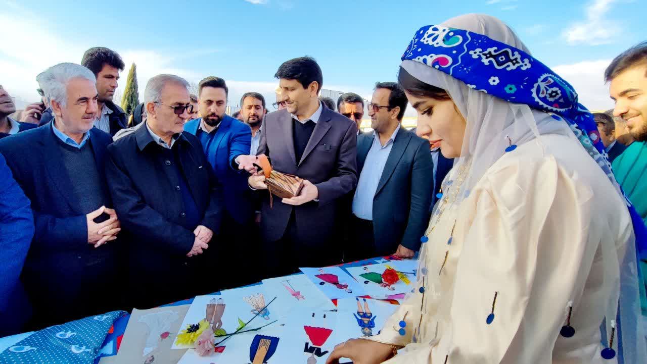 فیلم و تصاویر | بازدید وزیر ارتباطات از خوابگاه شبانه‌روزی عشایر در یاسوج کهگیلویه و بویراحمد